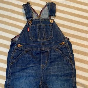 Levi’s shorts overalls size 12 months